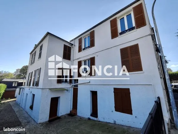 IMMEUBLE DE 175 m2