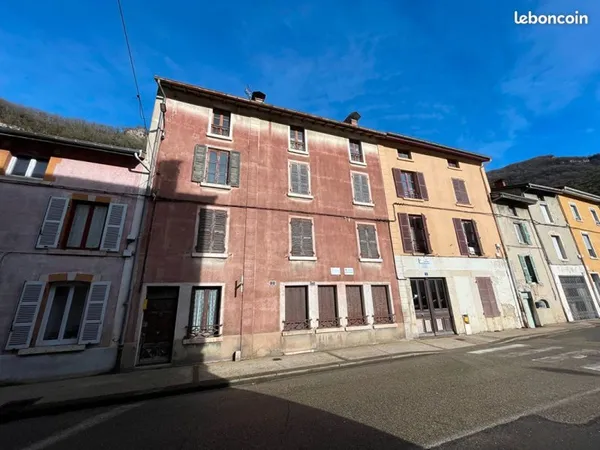 Maison 14 pièces 210 m²