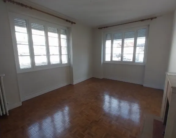 APPARTEMENT T3 LE CREUSOT