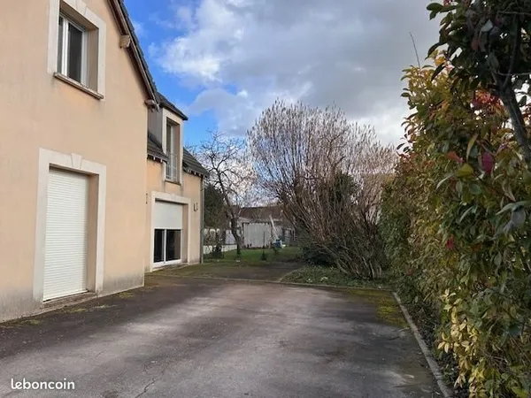 Maison 7 pièces 140 m²