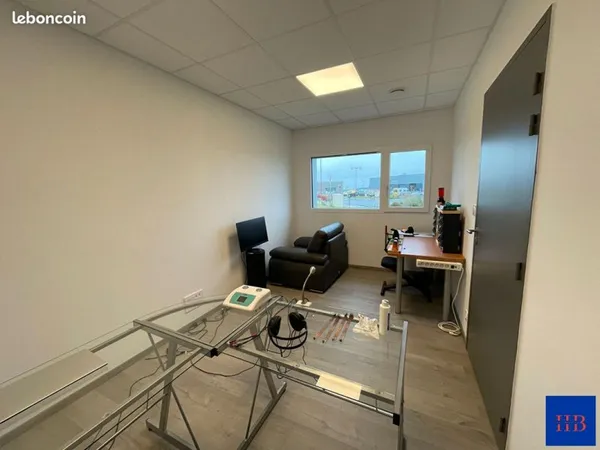 Local 12 m² EVRECY