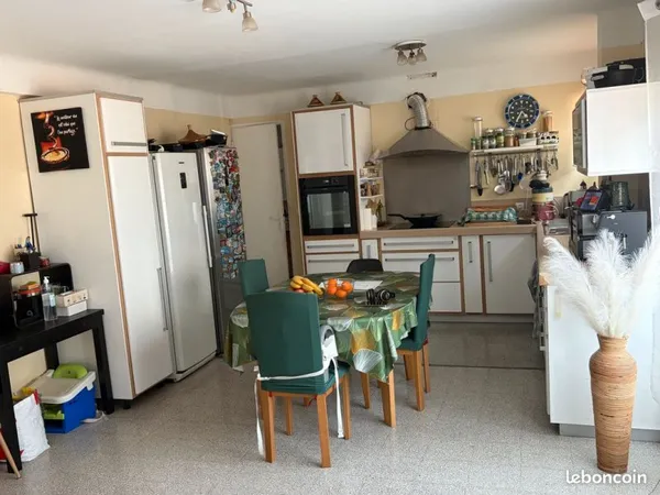 Appartement T4/5 à rafraichir