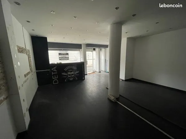 Local commercial Tarbes hyper centre