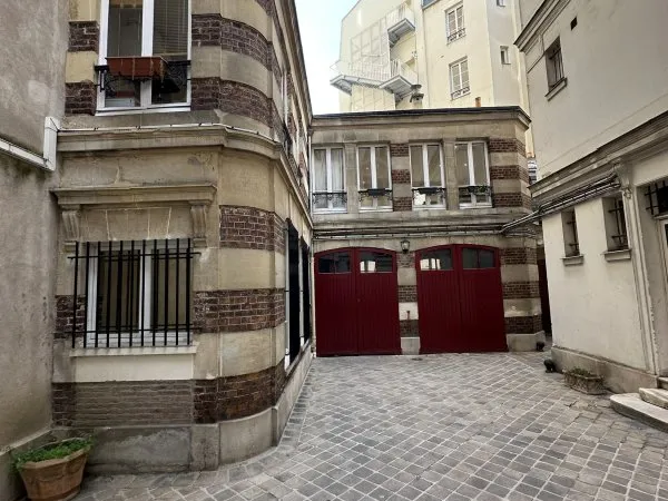 LOCATION APPARTEMENT 41m² AV VICTOR HUGO Paris 16