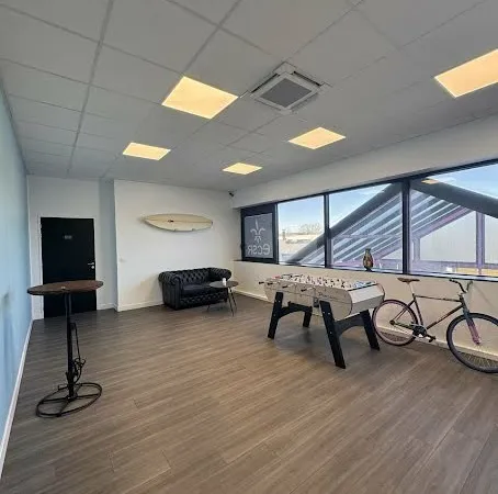 Bureaux 243 m²