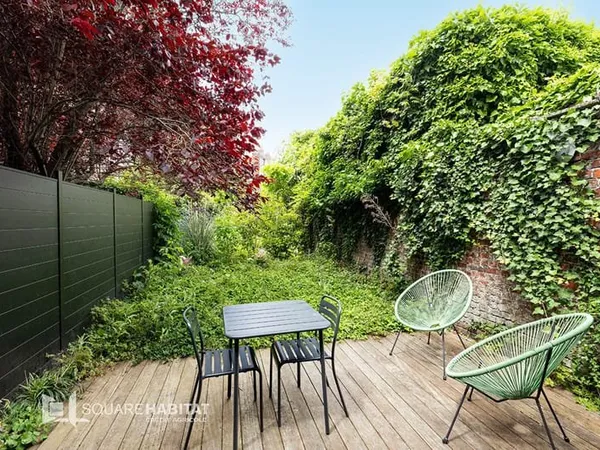 EXCLUSIVITE PLACE SEBASTOPOL : Magnifique appartement de 92m² avec jardin d'environ 100m²