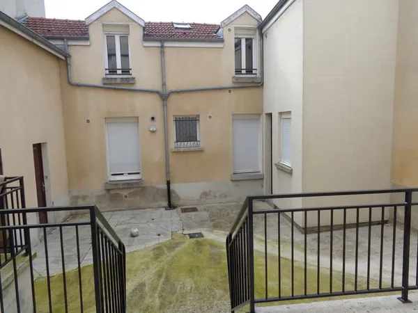 RUE CHAVAILLAUD