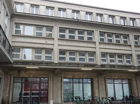 Accès tout inclus à des espaces de bureau professionnels pour 5 personnes à Amiens Station