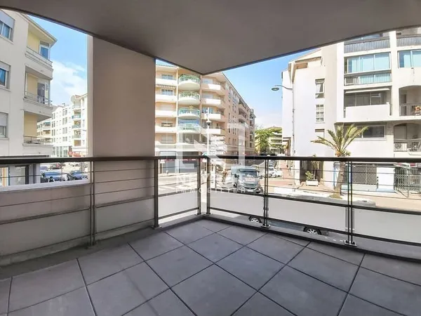 T3 avec Parking fermé et couvert SAINT RAPHAEL