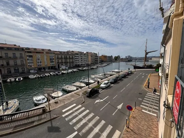 Appartement À Vendre - Superbe vue quais