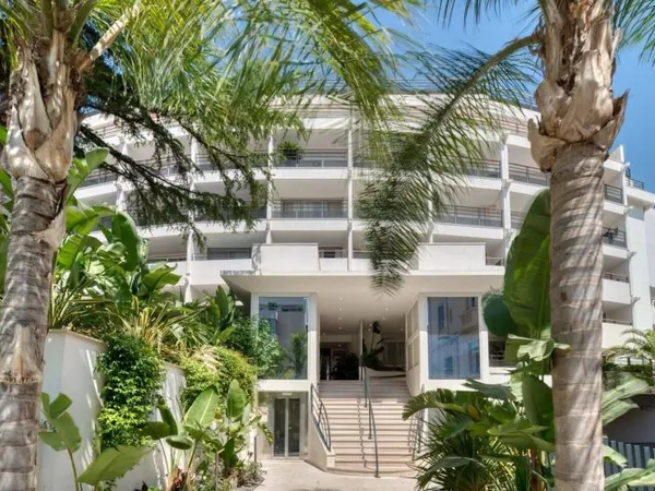 Appartement 3 pièces 122 m²