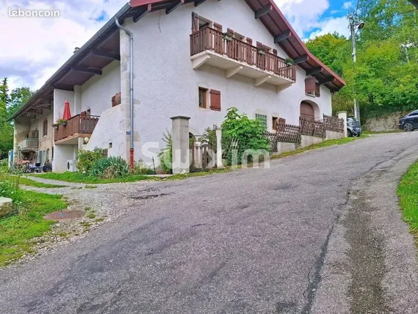 Maison 7 pièces 205 m²