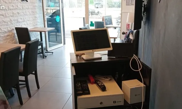 Commerce Vente Marseille  90m² 400€