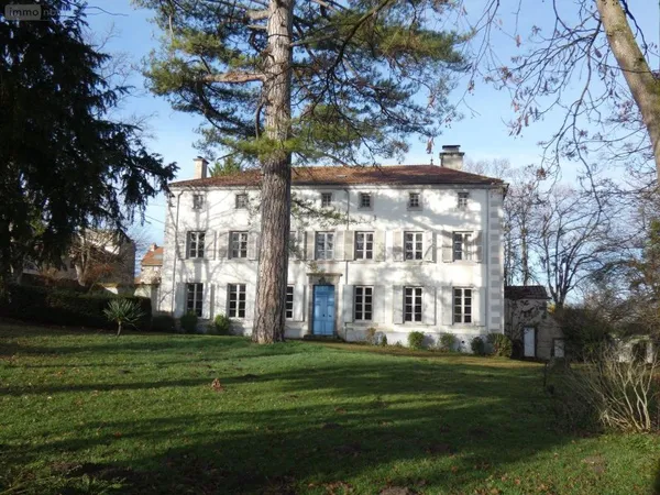 Maison 13 pièces 400 m²