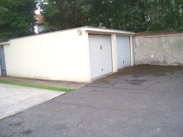 Parking / box