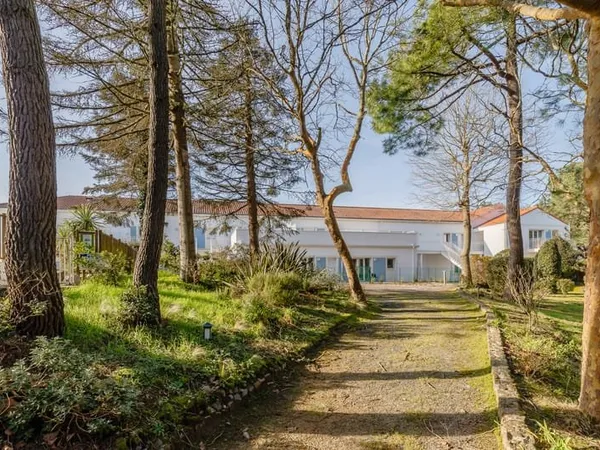 OFFRE EXCEPTIONNELLE ! T3 avec jardin privatif, dans résidence AVEC PISCINE !