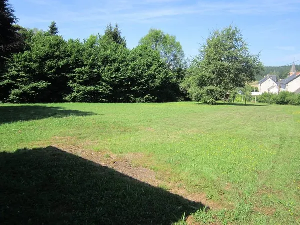 Terrain 1756 m²
