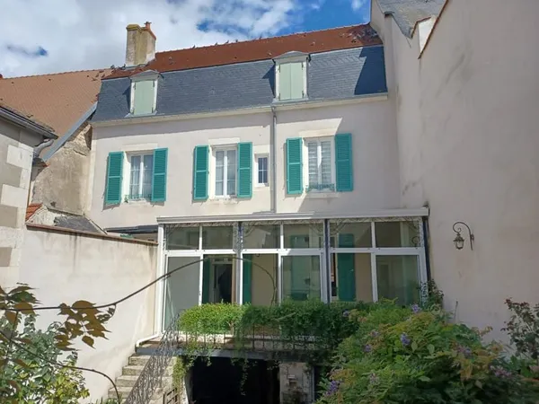 Maison de caractère de 1829, 8 pièces, centre historique de