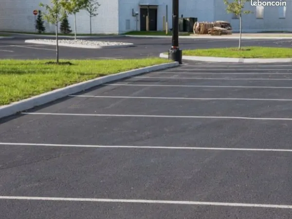 Place parking extérieur copro securisee