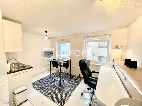 Studio 1 pièce 16 m²