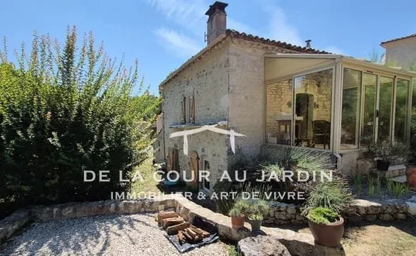 Maison en pierre à fort potentiel