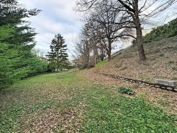Terrain 900 m² Chanas