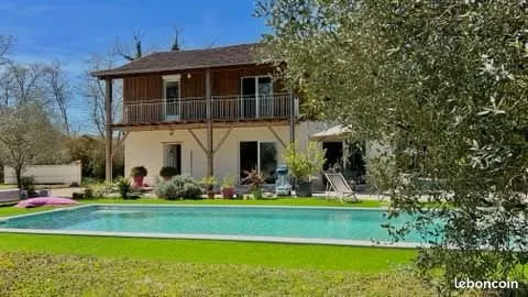 Maison 6 pièces 180 m²