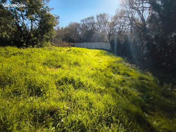 SAINT NAZAIRE - ROUTE DE SAINT MARC - TERRAIN 466m²