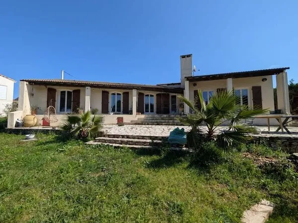 Maison 5 pièces 145 m²
