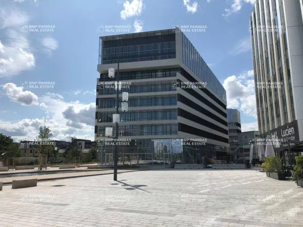 Bureaux 3 pièces 2510 m²