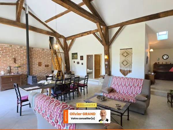 MAISON EN PIERRE RENOVEE 7P + JARDIN - ENVIRONNEMENT CAMPAGNE - PROCHE MONTS DE BLOND