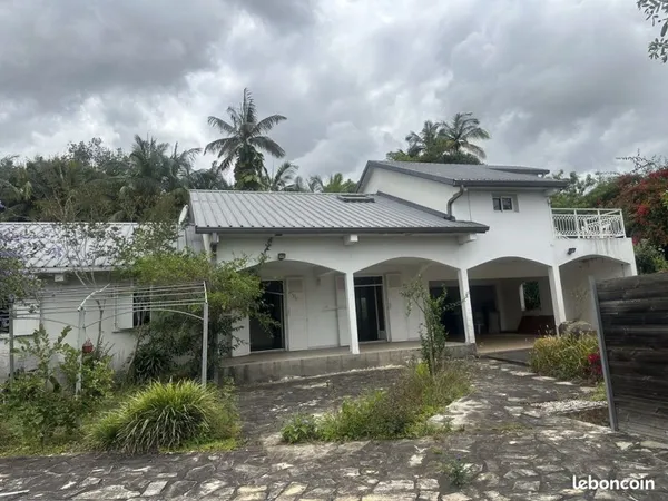 Maison 8 pièces 145 m²