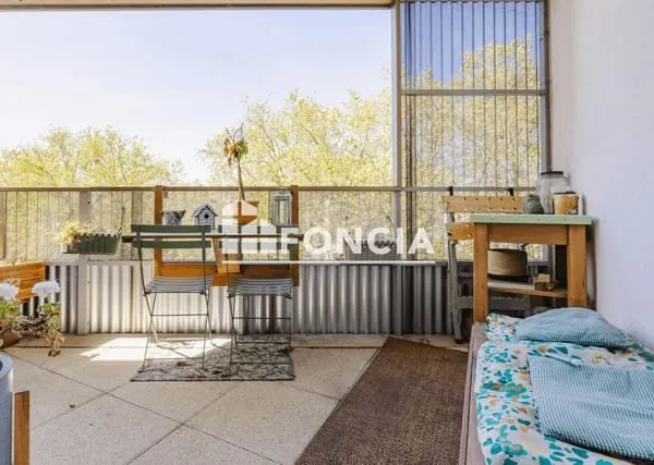 NORD SAINT-MARTIN - EXCLUSIVITE - TYPE 3 PROCHE CANAL SAINT MARTIN - IMMEUBLE STANDING - TERRASSE - 