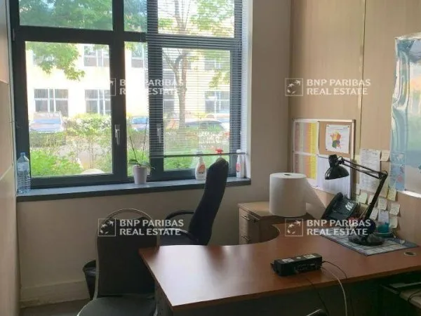 Bureaux 821 m²