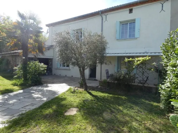Charmante maison à la campagne avec grand terrain
