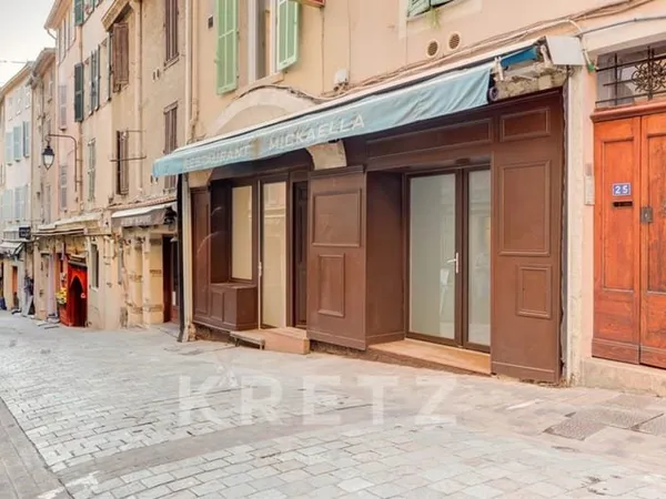Immeuble de rapport au coeur de la vieille ville de Cannes