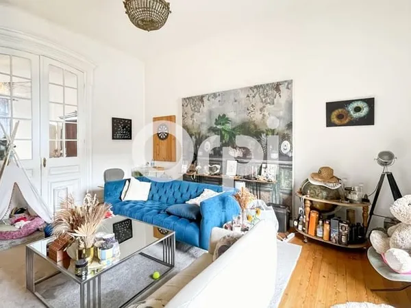 Appartement 2 pièces 104 m²
