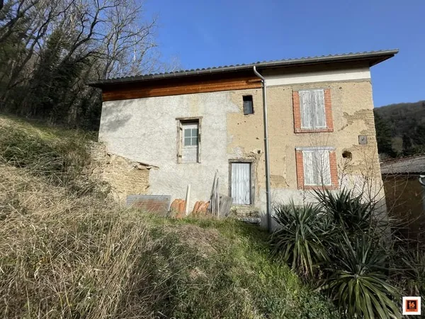 Maison avec grange attenante
