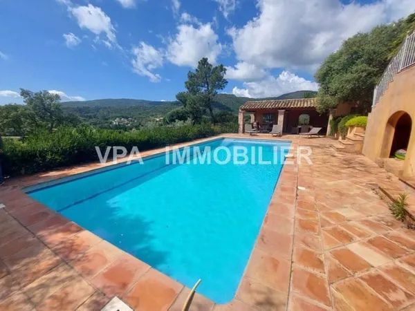 Villa 6 pièces 150 m²