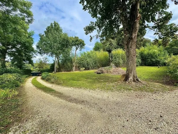 TERRAIN À BATIR 1155 m²