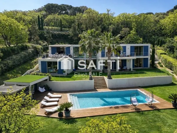 Contemporary villa near Escalet beach