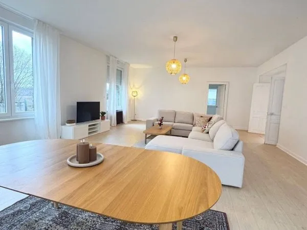 Maison 240 m²