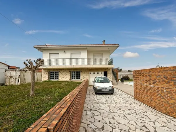 Maison 6 pièces à vendre - Villenave D'ornon à deux pas de Chambéry !