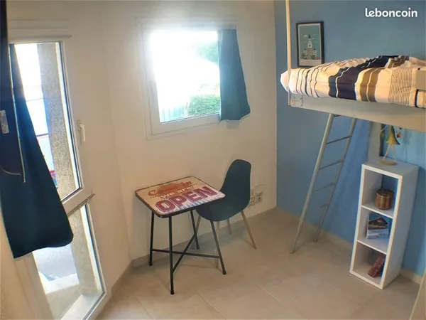 Studio tout équipé en TB état