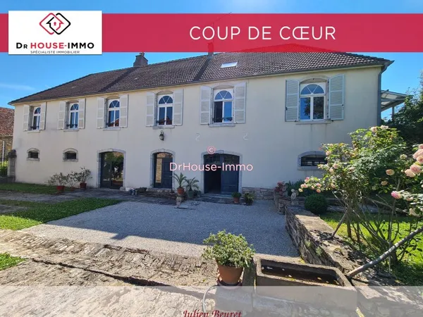 Château - Belle demeure 296m² - Terrain 3000m² - Dépendances - Projet de gite