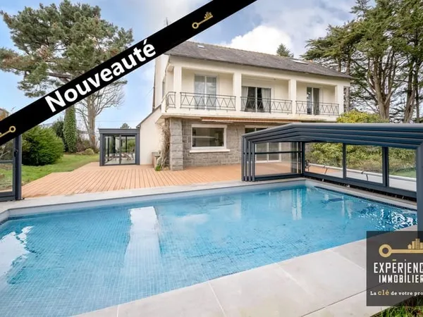 Spacieuse maison familiale avec piscine couverte