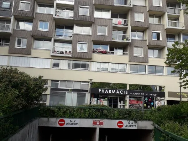 Place de Parking couvert et sécurisé Rennes centre