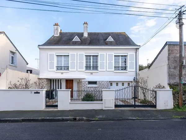 Maison évolutive 84 m² -Potentiel 5 chambres -Garage double -Angers