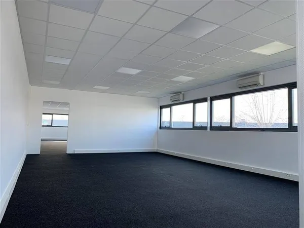 Bureaux 231 m²