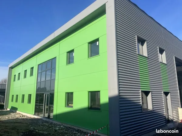 Local 457 m² Voiron